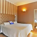 メトロポール 4*