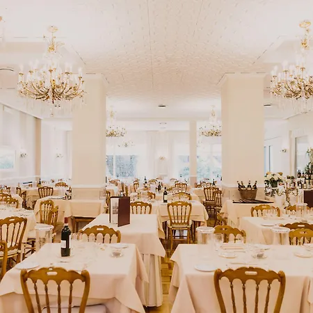 Metropole 4*