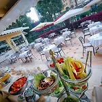 فندق متروبول 4*