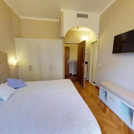 Metropole 4*