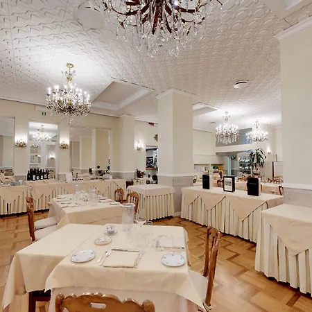 Отель Metropole 4*