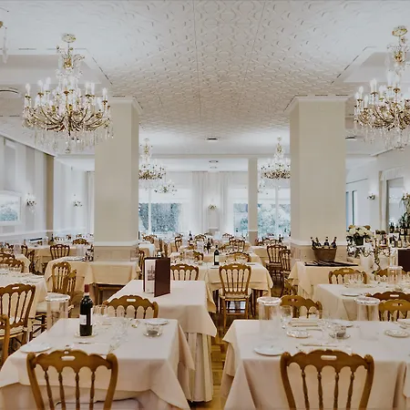 Metropole Hotel 4*