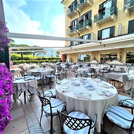 Metropole Hotel