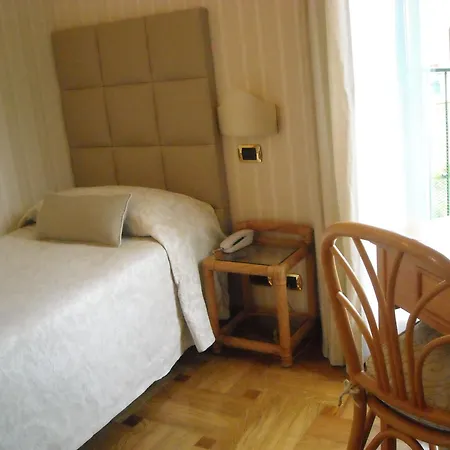 Metropole Hotel