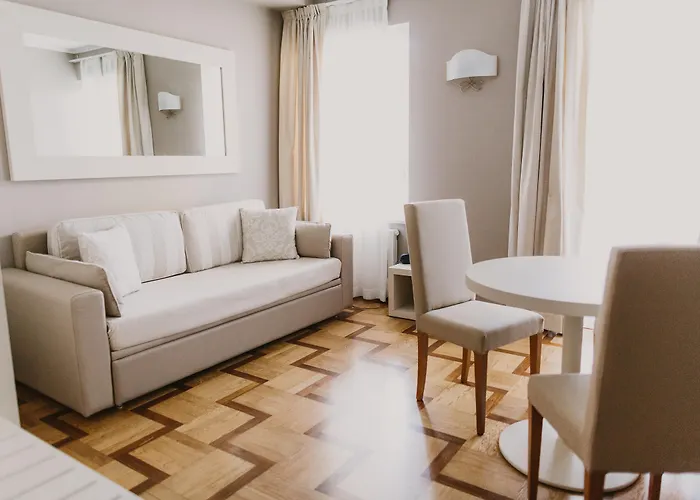 Отель Metropole 4*