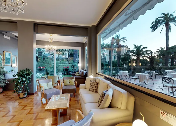 Metropole 4*