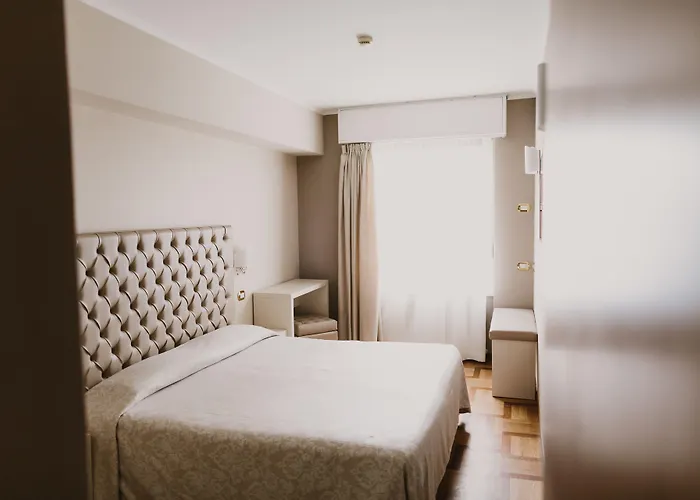 Metropole Отель 4*